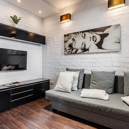 Daire Spacious Ac View Pokorna 2 Parking *