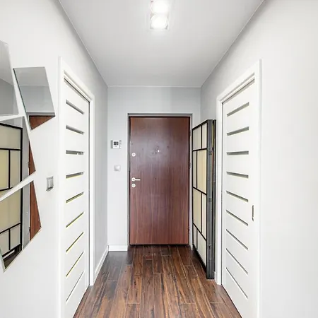 Spacious Ac View Pokorna 2 Parking Daire *